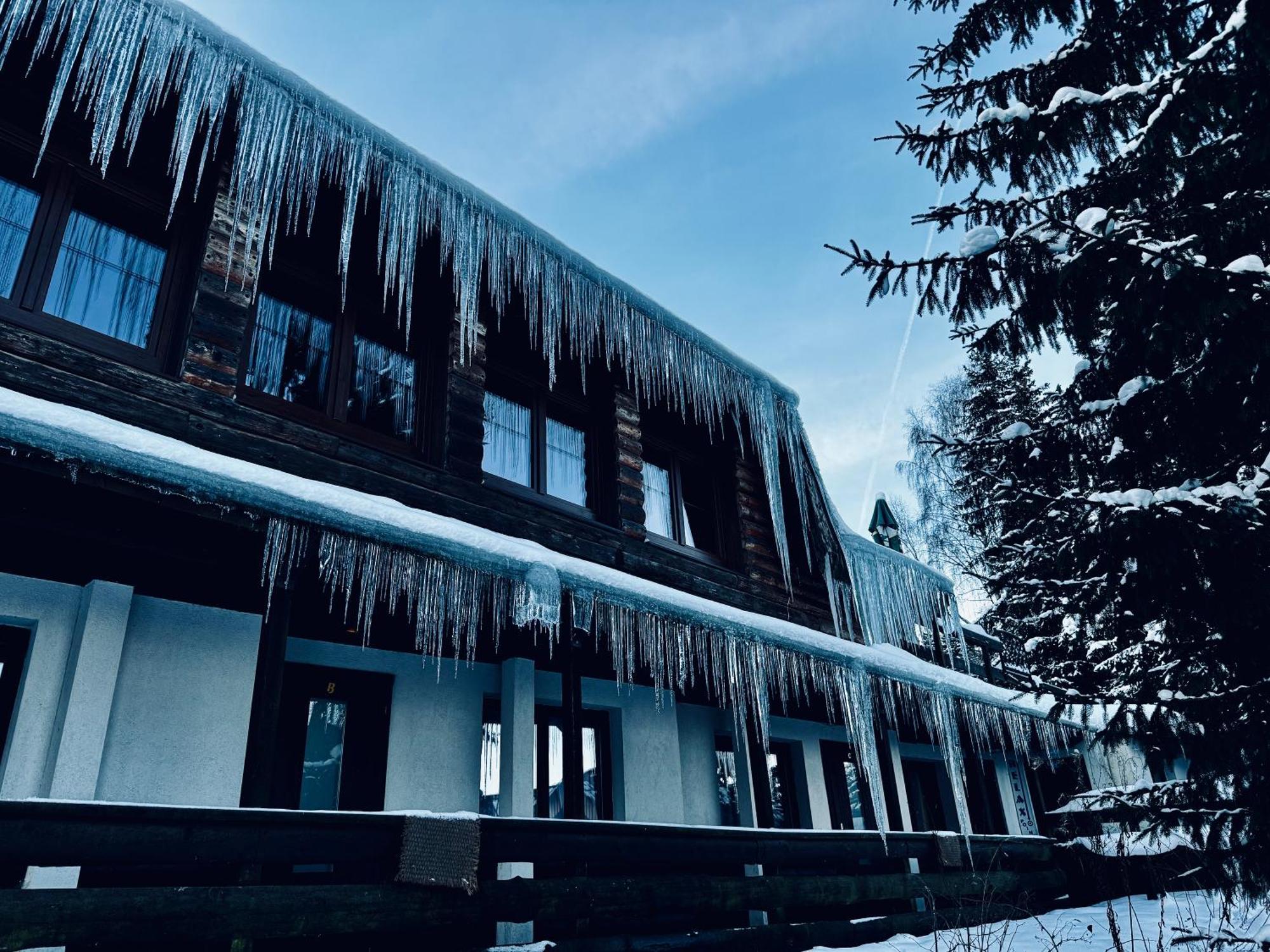 Hotel Myslivna Harrachov Extérieur photo